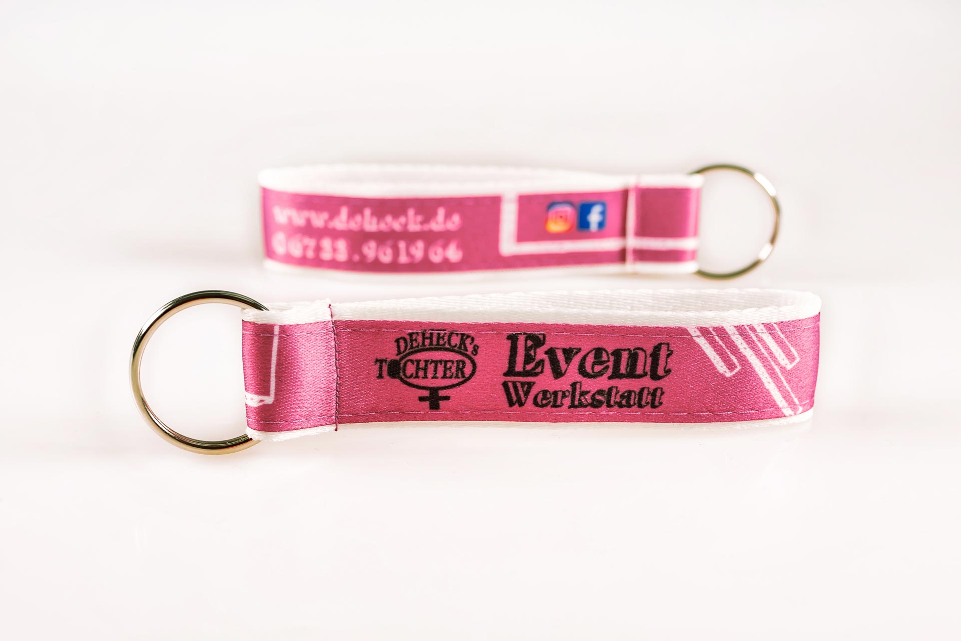 Schluesselanhaenger Bedrucken Logo Filz Alternative Shortstrap Guenstig Kaufen 25mm Doppelband Band Auf Band Satinband Weiss Pink